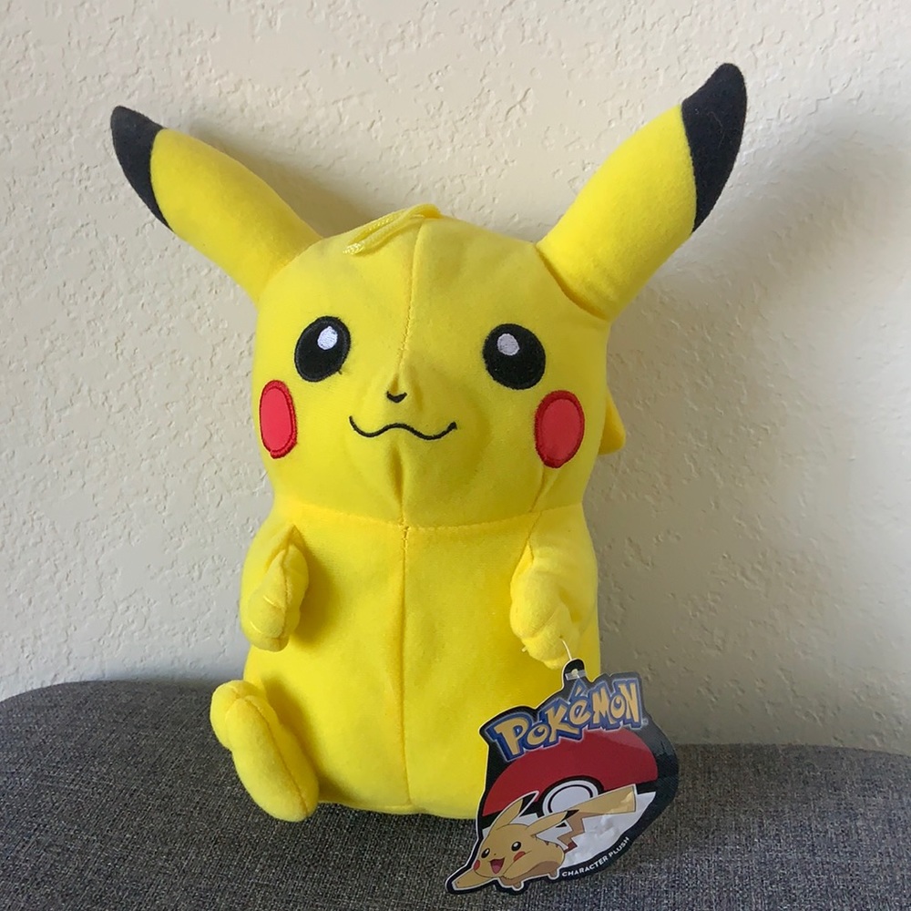🧸Pikachu Character Plush